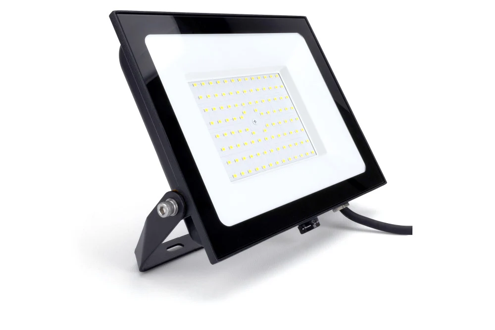 Integral ILFLE023 Compact Slim Floodlight 100W 10000Lm 4000K 120 Beam 100Lm/W IP65 IK08 Black - Image 2