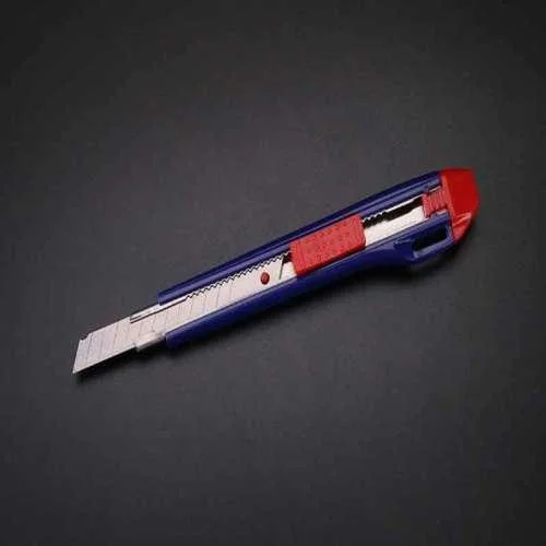 18mm Snap-Off Knife Workpro Brand W012006 - Image 2